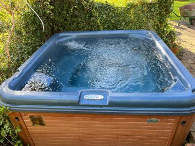 Cove Hot Tub/Spa